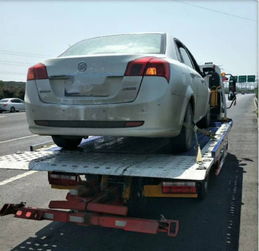 豐都縣汽車(chē)救援全天候守護(hù) 專(zhuān)業(yè)搭電換胎拖車(chē)送油護(hù)航安全出行